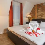 Hotel Swiss & 3*